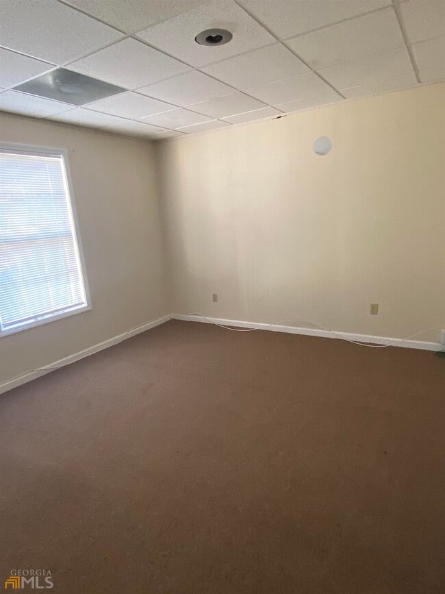 Building Photo - 5120 Roxton Ln