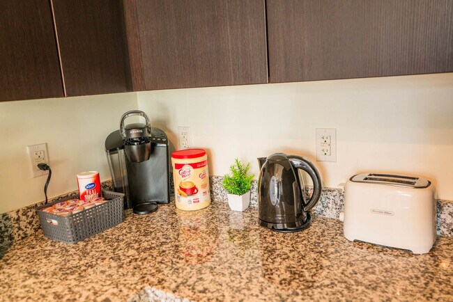 Building Photo - 914 N 4th St