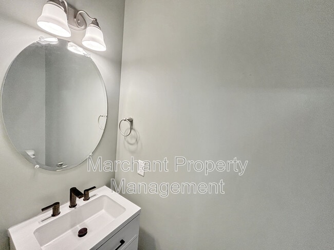 Building Photo - 28 Arnold Mill Rd