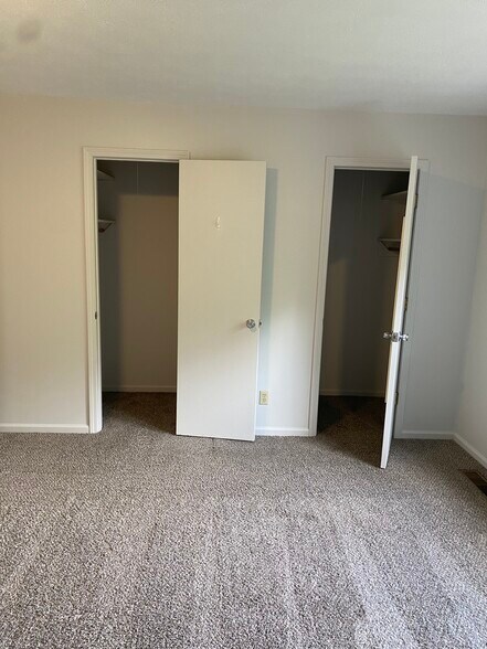 Building Photo - 506 Deer Lick Pl