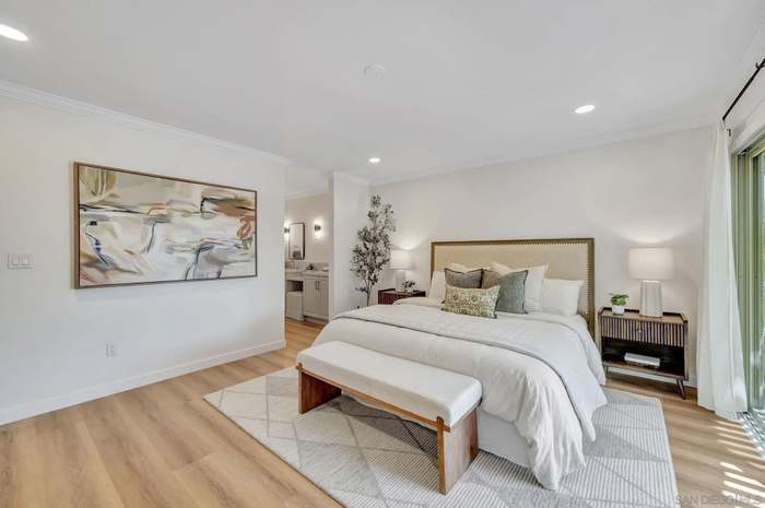 Building Photo - 12880 Circulo Dardo