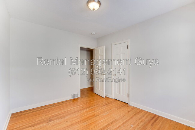 Building Photo - 3714 Kipling Ave