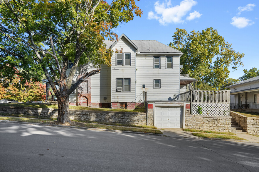 Building Photo - 337 Garfield Ave