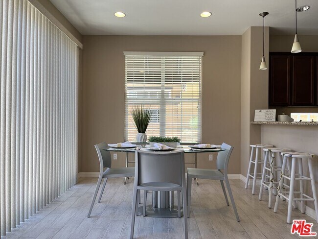 Building Photo - 80043 Silver Sage Ln