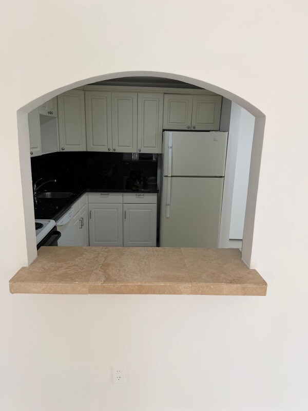 Building Photo - 13499 Biscayne Blvd