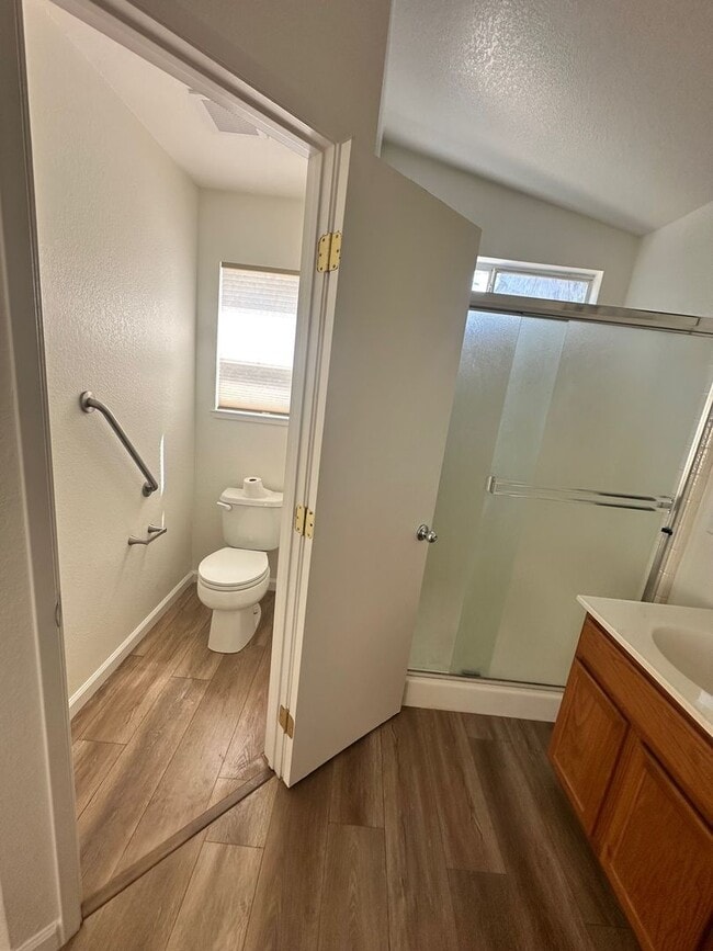 Building Photo - Move-In Special: 1/2 Off 1st Months Rent