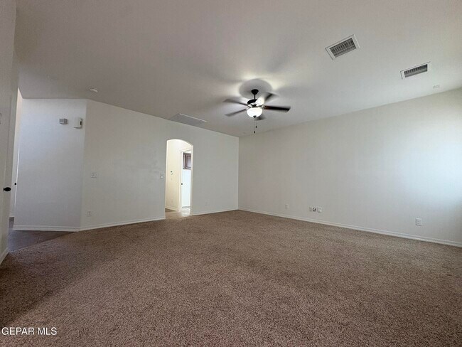 Building Photo - 12220 Branell Ln