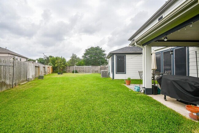 Building Photo - 2206 Rocky Hollow Ln