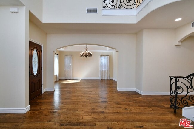 Building Photo - 12207 Cantura St