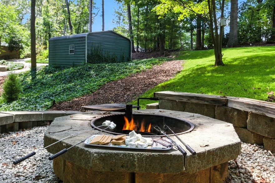 Building Photo - 7501 SC-24