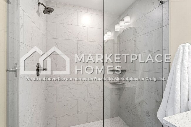 Building Photo - 107 Taverly Dr