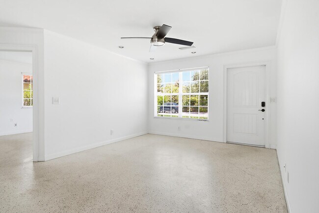 Building Photo - 205 Rutland Blvd