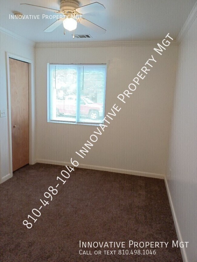 Building Photo - 1121 W Buder Ave