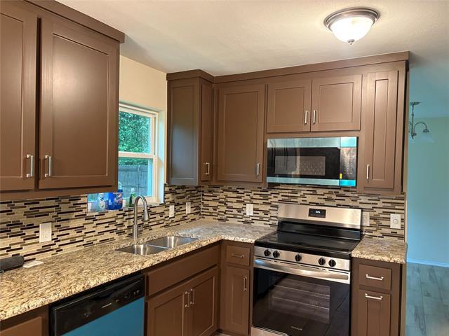 Building Photo - 107 Iberis Ct
