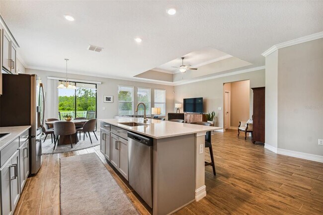 Building Photo - 9571 Little Bluestem Dr