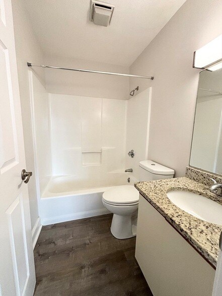 Building Photo - 11 Langdon St