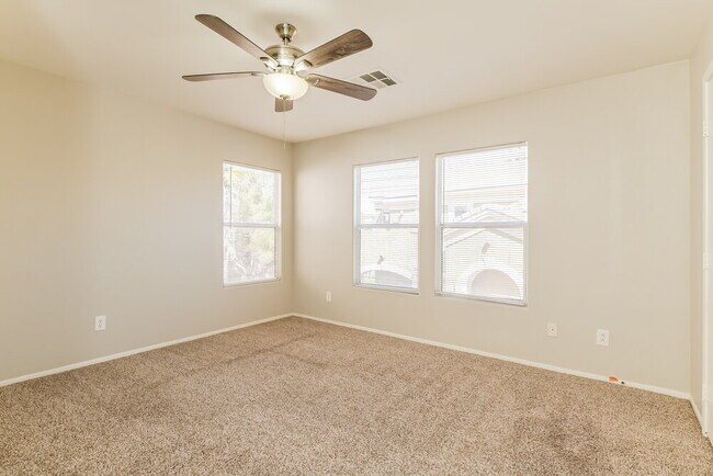 Building Photo - 6192 Windmill Island Ave