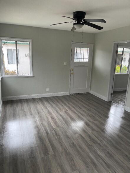 Building Photo - 6723 Brynhurst Ave