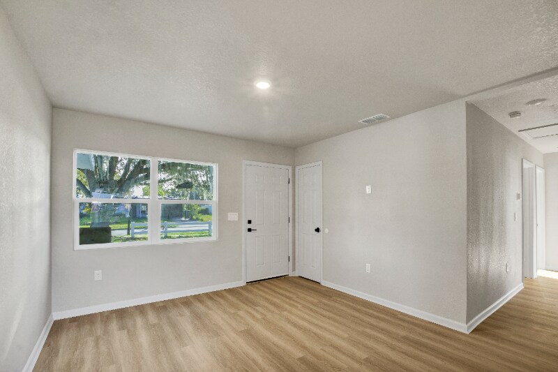 Building Photo - 739 Ellerbe Way