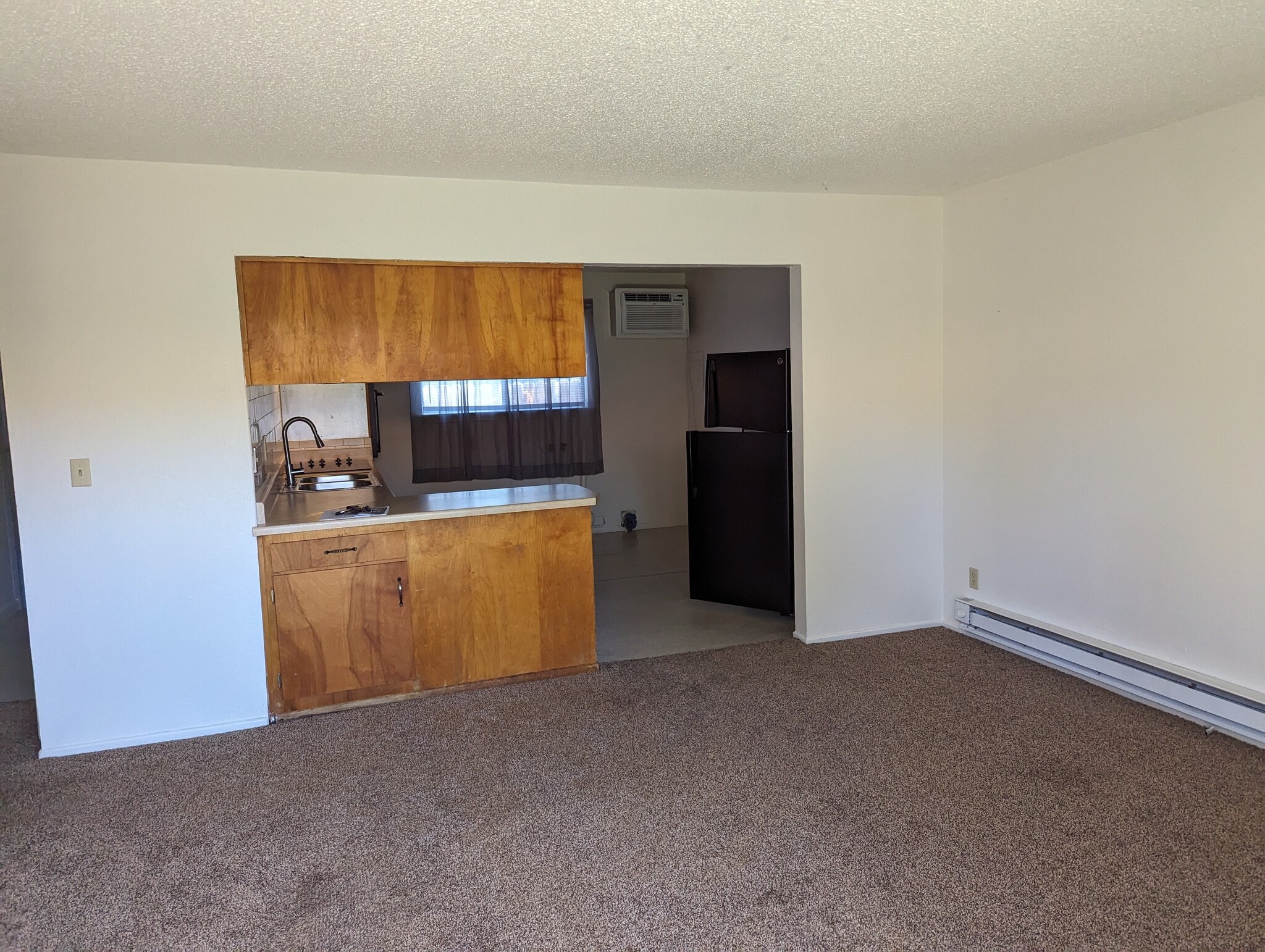 Building Photo - 339 Effie St