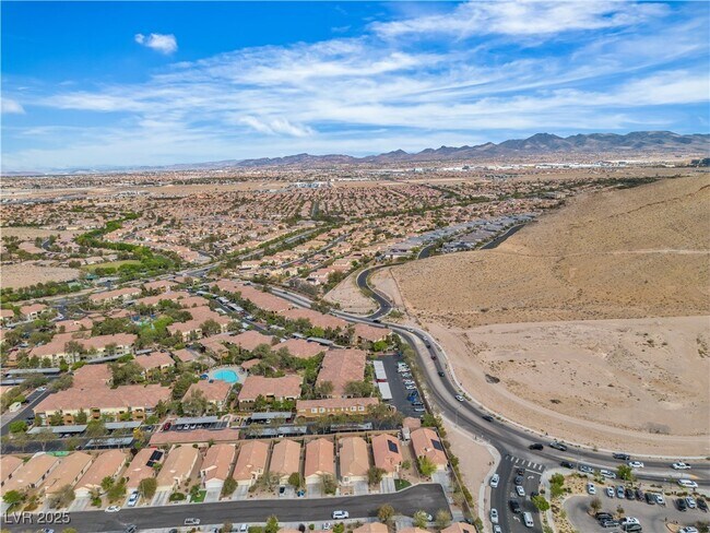 Building Photo - 11076 Zampino St