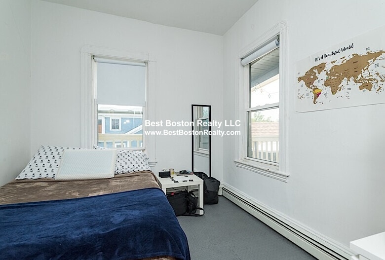 Building Photo - 220 Prospect St