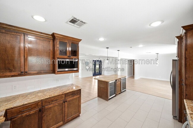Building Photo - 2602 Tannehill Dr