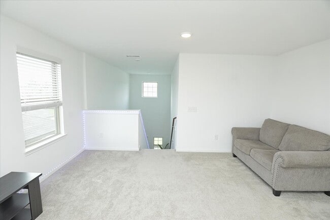 Building Photo - 14463 Cedar Ledge Ln