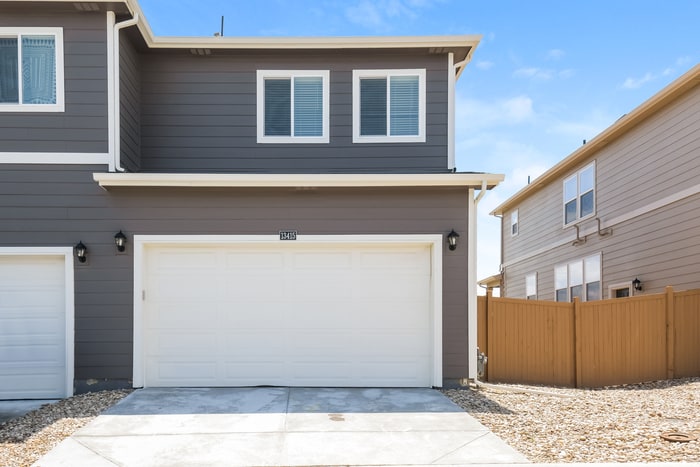 Building Photo - 13415 Oneida Ln