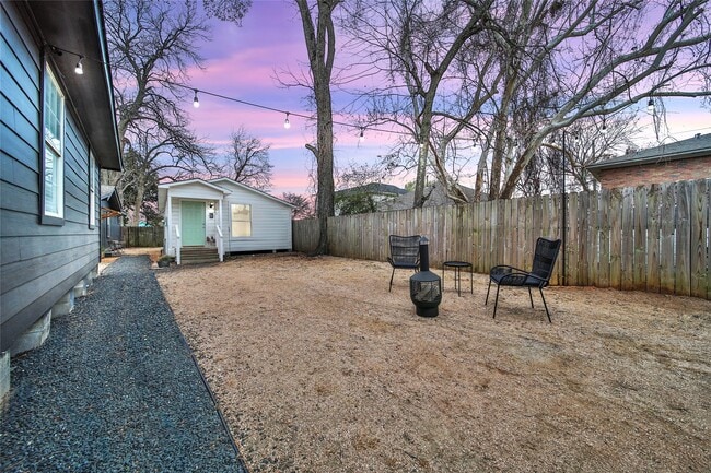 Building Photo - 1710 Shelby St