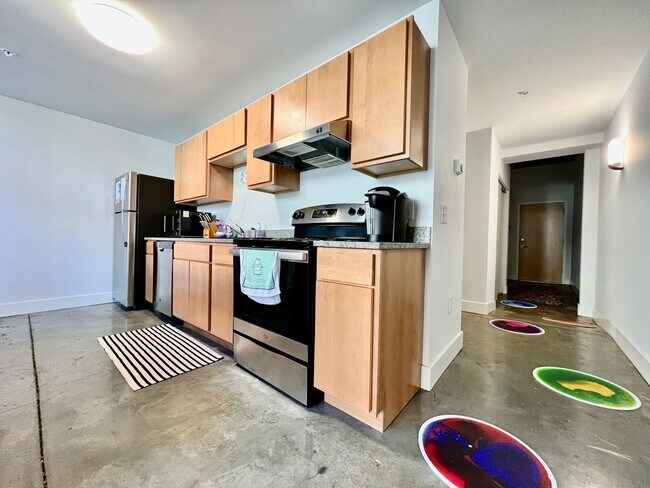 Building Photo - ?Kings Island Loft w/ Brewery, River, Bike...