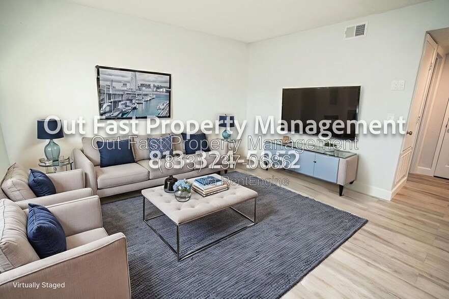Interior Photo - The Flats on 52nd