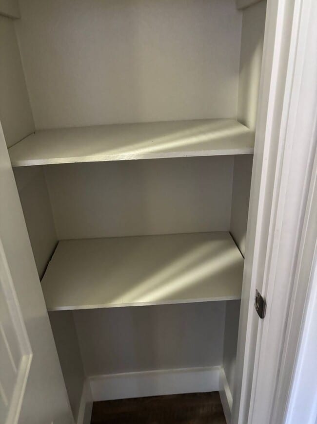 Building Photo - Spacious 3 Bedroom 2 Bath apartment!