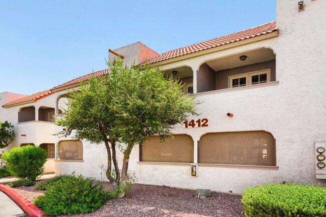 Building Photo - 1412 Bass Dr