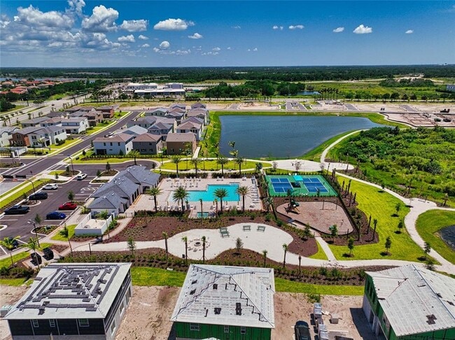 Building Photo - 12616 Cades Bay Cir