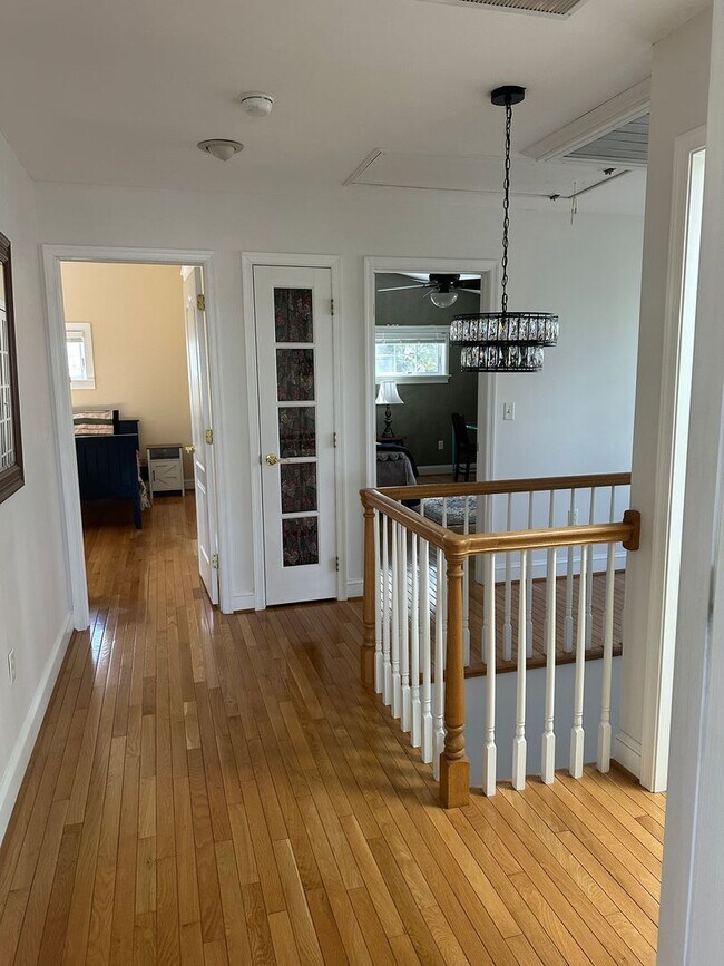 Building Photo - Beautiful Annapolis Home