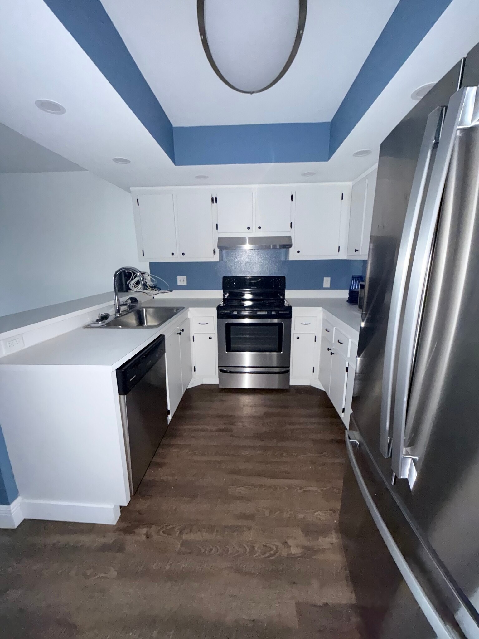 Building Photo - 5920 7th Ave W