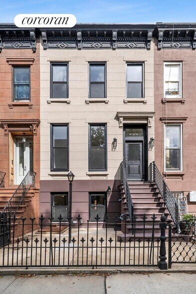 Building Photo - 933 Greene Ave