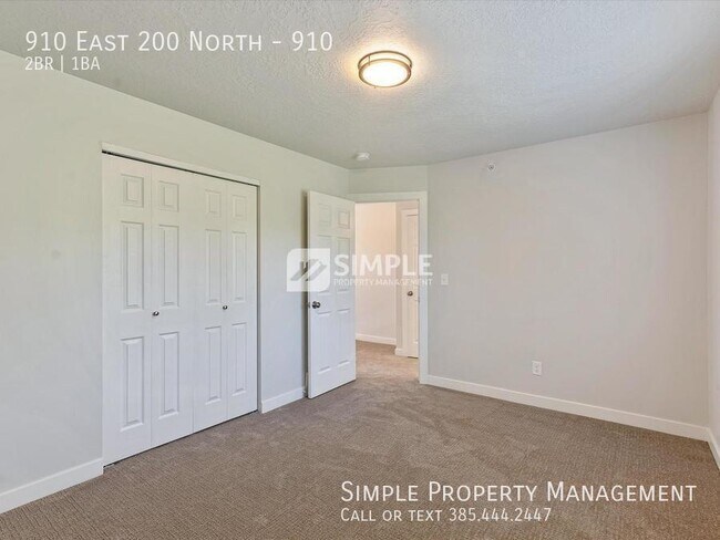 Building Photo - 910 E 200 N