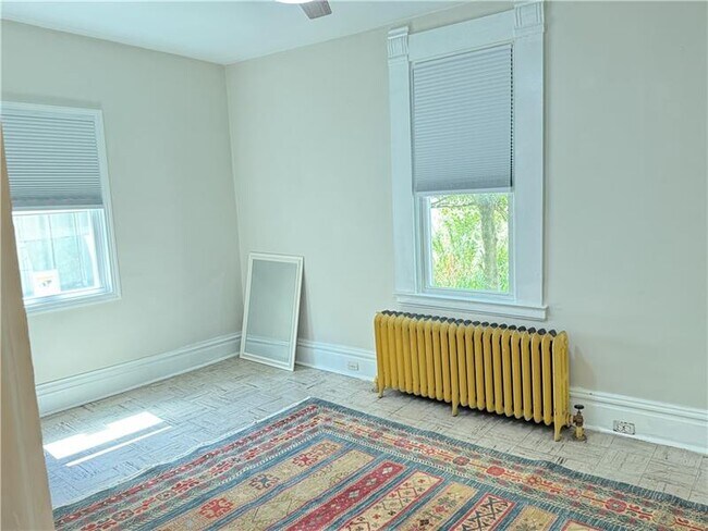 Building Photo - 1317 Beechview Ave