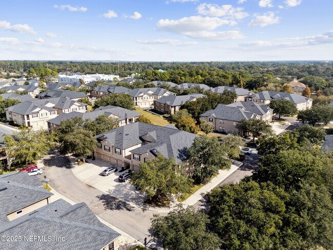 Building Photo - 12301 Kernan Forest Blvd