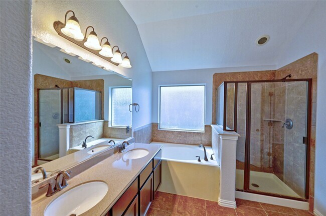 Building Photo - 5418 Brookway Willow Dr