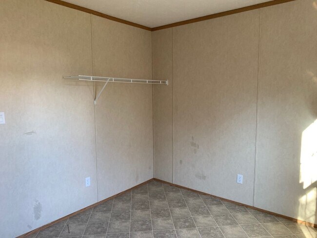 Building Photo - 3 Bedrooms, 2 Bathrooms in Pequot Terrace Trailer Park, Pequot Lakes, MN Lot B27