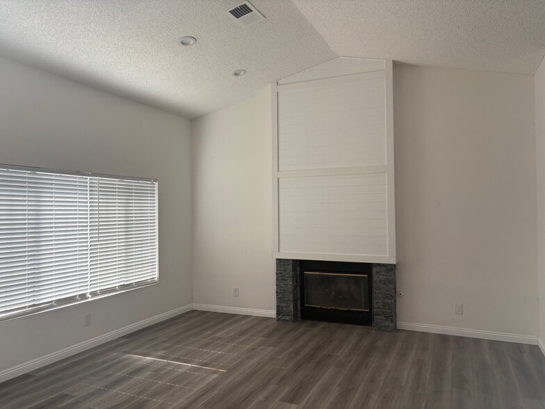 Building Photo - 44348 27th St W