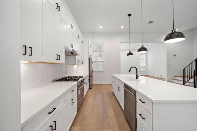 Building Photo - Brand new house in the Museum District wit...