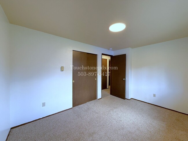 Building Photo - MFP-00108