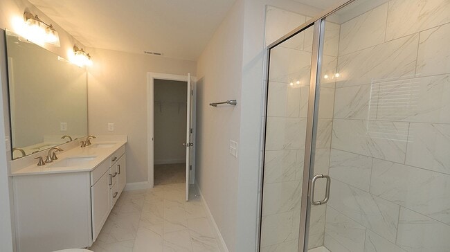 Building Photo - Brand New, End Unit Townhome Close to Down...