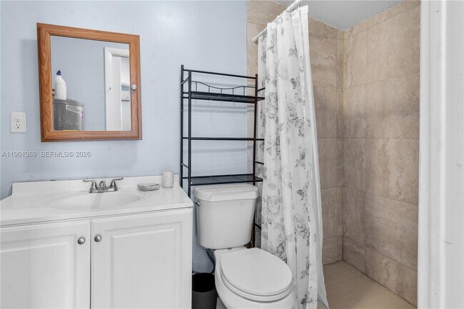 Building Photo - 11535 Lincoln Blvd