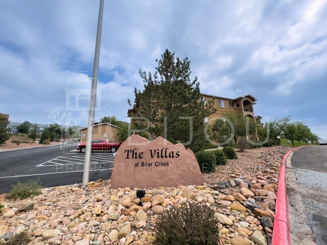 Building Photo - 1695 Little Bear Creek Point