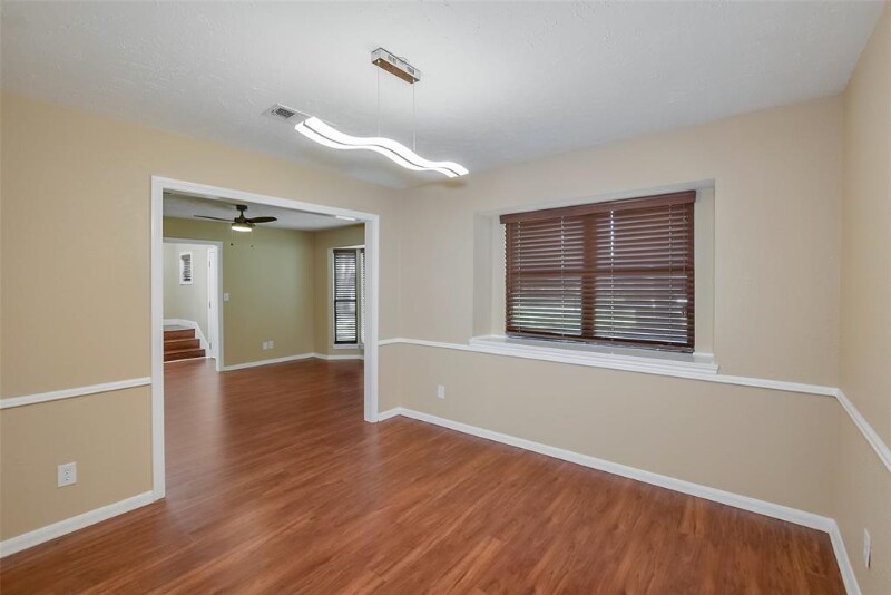 Building Photo - 6602 Point Clear Dr